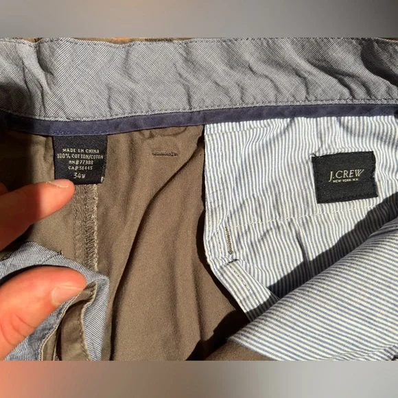 J Crew Gray Men’s Shorts size 34W in good condition - Picture 2 of 3